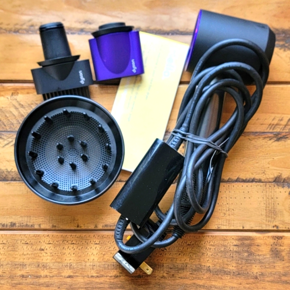 Dyson Supersonic Hair Dryer Set - Black and Purple